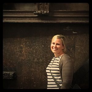 Meet your Posher, Elizabeth